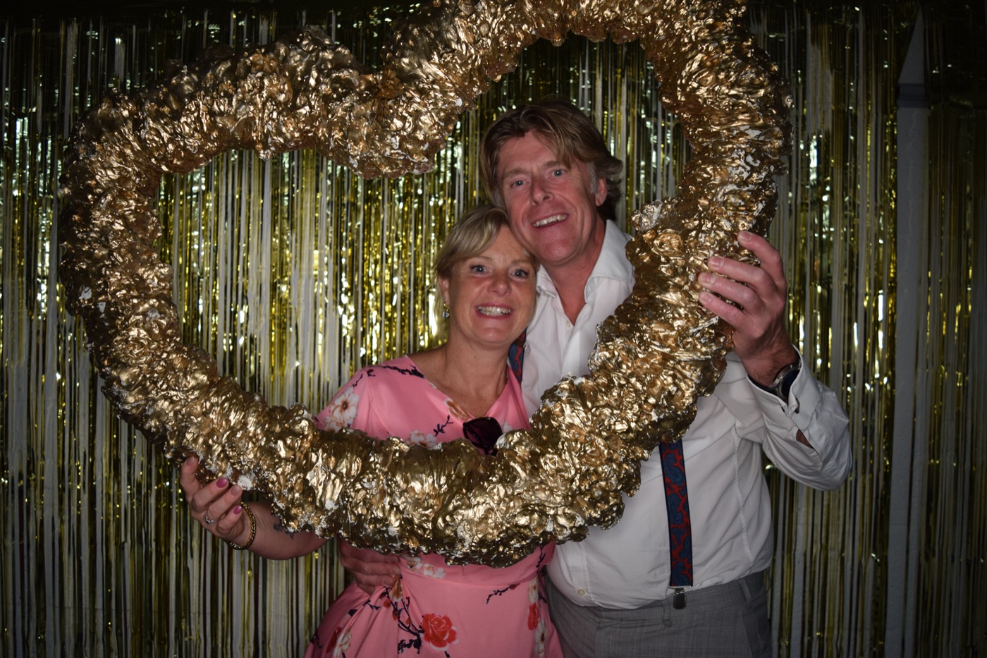 Stel bij de photobooth