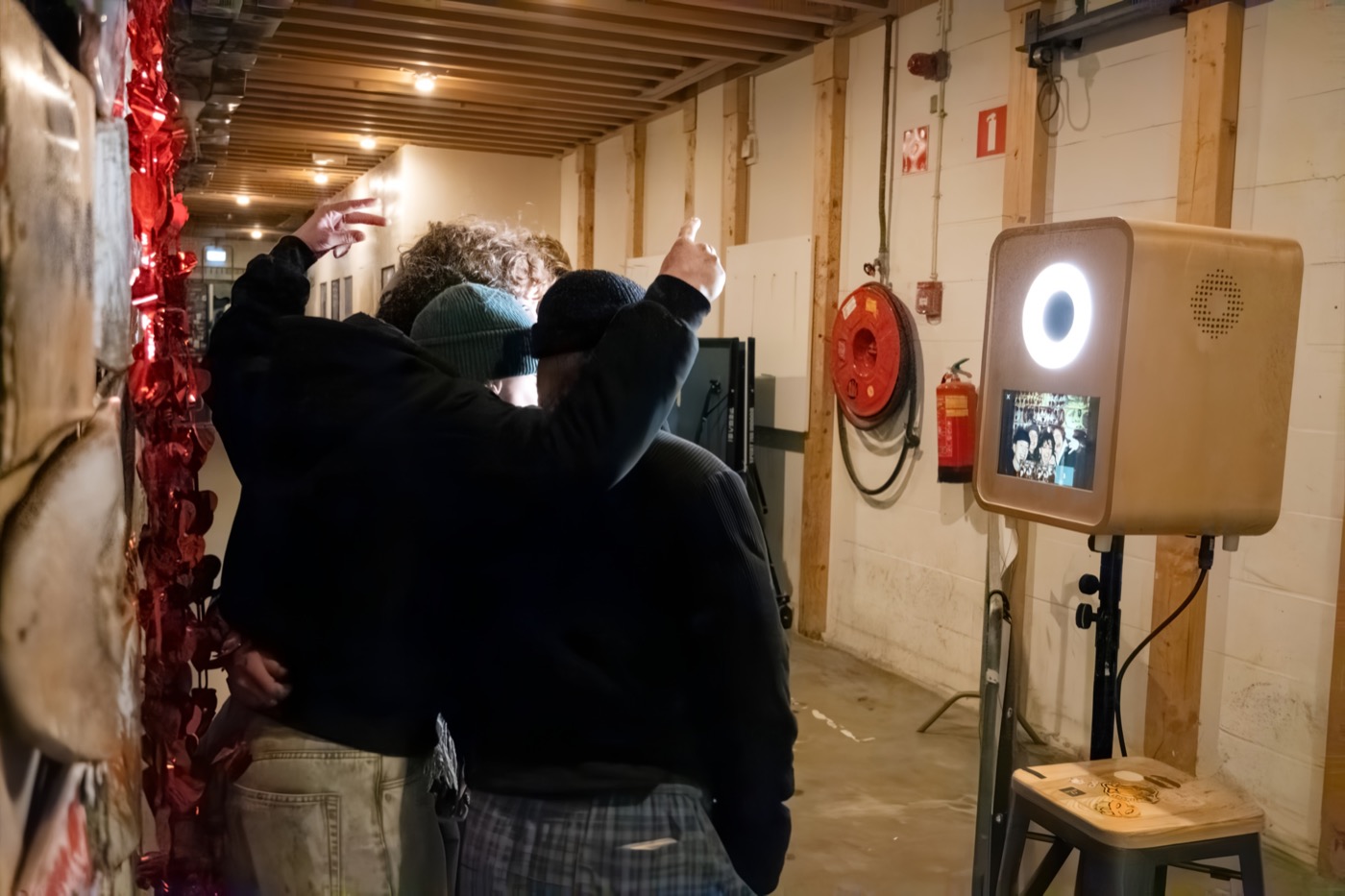 Kist met party attributen
